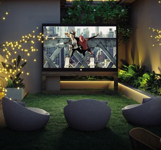 OPEN-TO-SKY THEATRE WITH LOUNGES